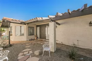 Photo #3: 2346081 Listing