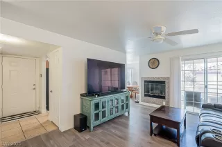 Photo #6: 2346088 Listing