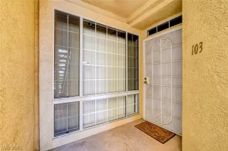 Photo #5: 2346091 Listing 