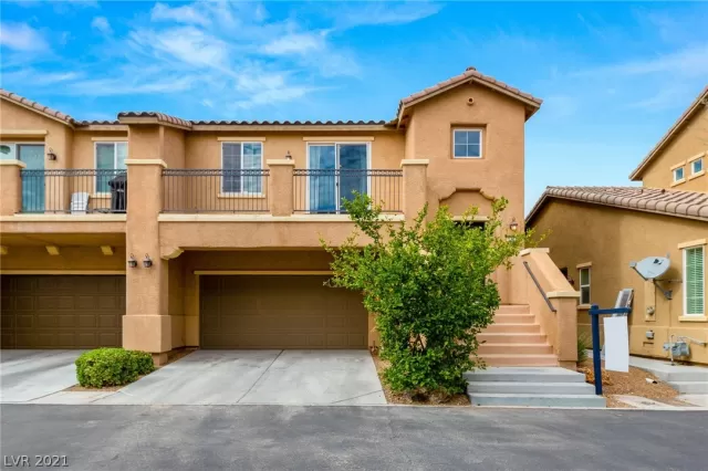 MLS: 2346116 Condo For Sale