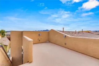 Photo #3: 2346116 Listing