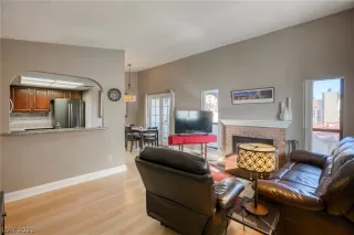 Photo #3: 2346122 Listing