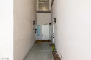 Photo #2: 2346131 Listing