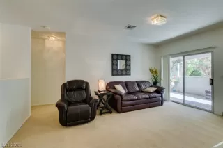 Photo #6: 2346131 Listing