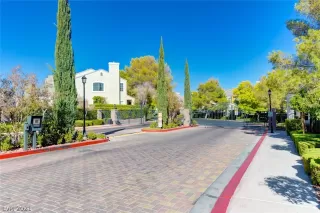 Photo #1: 2346149 Listing 