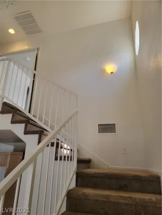 Photo #6: 2346161 Listing 