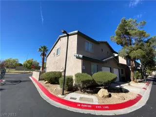 Photo #4: 2346191 Listing 