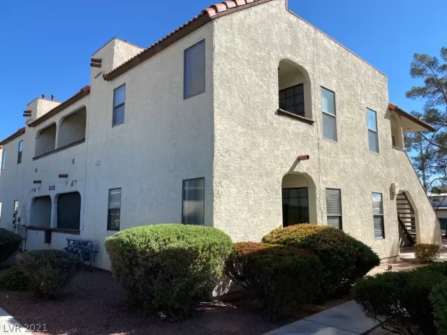 MLS: 2346198 Condo For Sale