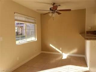 Photo #4: 2346218 Listing 