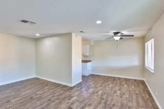 Photo #6: 2346250 Listing 