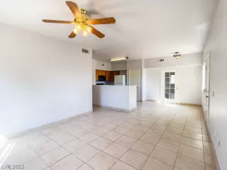 Photo #5: 2346297 Listing