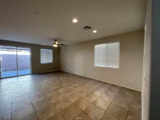 Photo #2: 2346310 Listing 