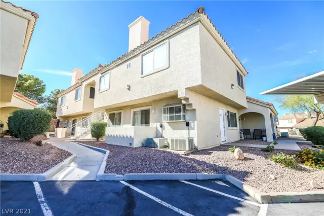 MLS: 2346312 Condo For Sale