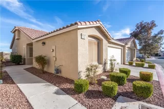 Photo #3: 2346313 Listing 