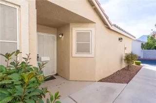 Photo #5: 2346313 Listing 