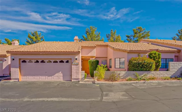 MLS: 2346316 Condo For Sale