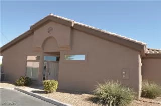 Photo #2: 2346324 Listing