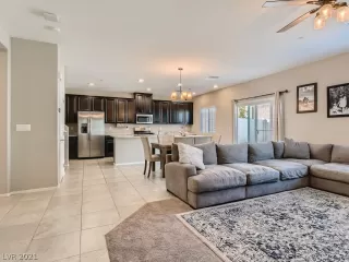 Photo #1: 2346351 Listing