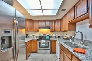 Photo #2: 2346352 Listing 