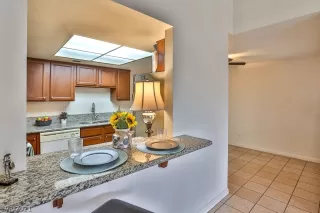 Photo #3: 2346352 Listing 