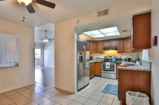 Photo #4: 2346352 Listing 