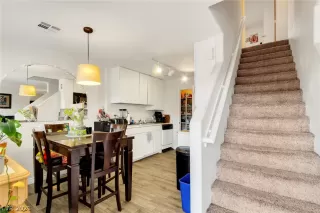 Photo #4: 2346373 Listing