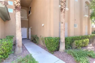 Photo #2: 2346419 Listing