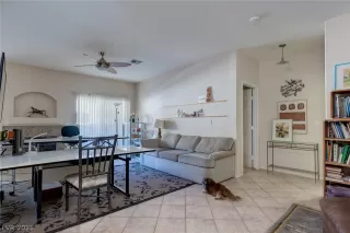 Photo #5: 2346419 Listing