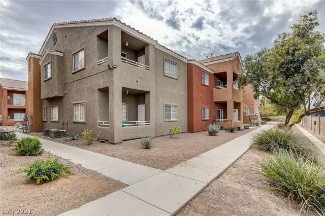 MLS: 2346424 Condo For Sale