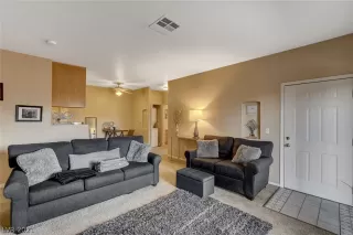 Photo #4: 2346424 Listing 