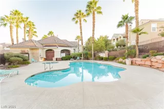 Photo #4: 2346480 Listing 