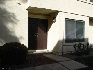 Photo #1: 2346491 Listing 