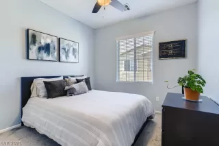 Photo #6: 2346517 Listing