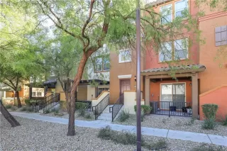 Photo #1: 2346566 Listing