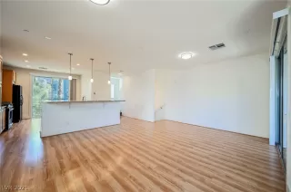 Photo #6: 2346588 Listing 