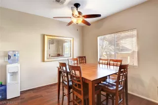 Photo #5: 2346597 Listing 