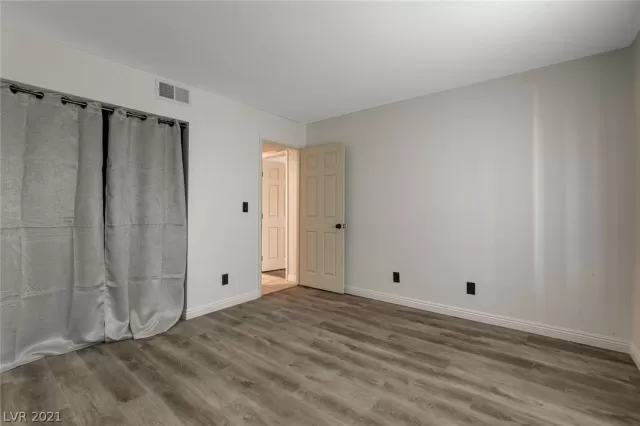 MLS: 2346613 Condo For Sale