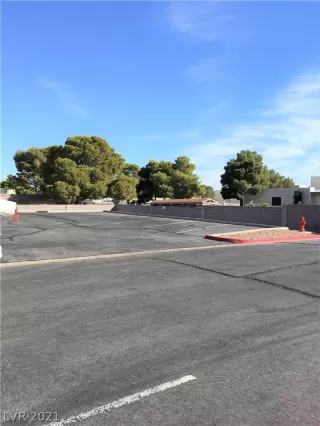 Photo #3: 2346622 Listing 