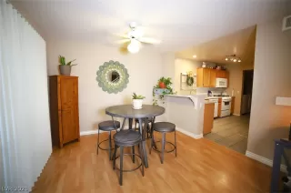 Photo #5: 2346653 Listing 