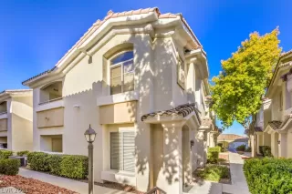 Photo #1: 2346719 Listing 