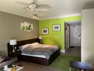 Photo #4: 2346748 Listing