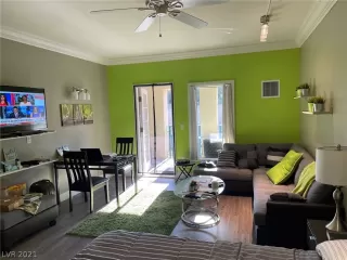 Photo #6: 2346748 Listing