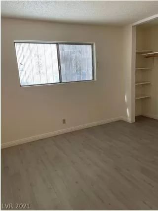 Photo #6: 2346766 Listing 