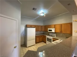 Photo #2: 2346768 Listing 