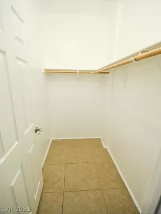 Photo #5: 2346793 Listing 