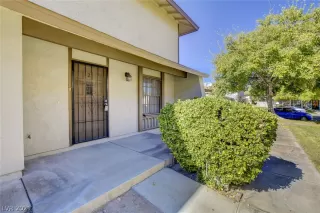 Photo #4: 2346799 Listing 