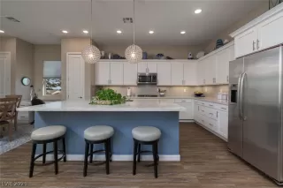 Photo #6: 2346807 Listing 