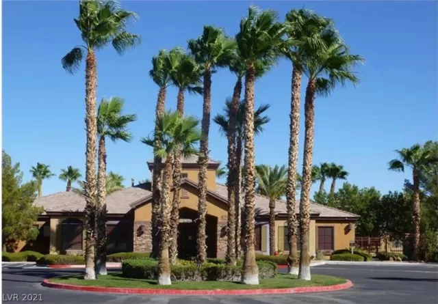 MLS: 2346826 Condo For Sale