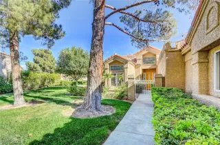 Photo #1: 2346828 Listing 