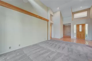 Photo #6: 2346828 Listing 